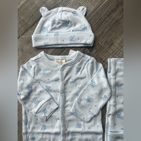 Blue Baby Gift Set with Outfit, Hat and Blanket - Picture 4 of 6